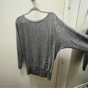 Batwing sleeve tunic